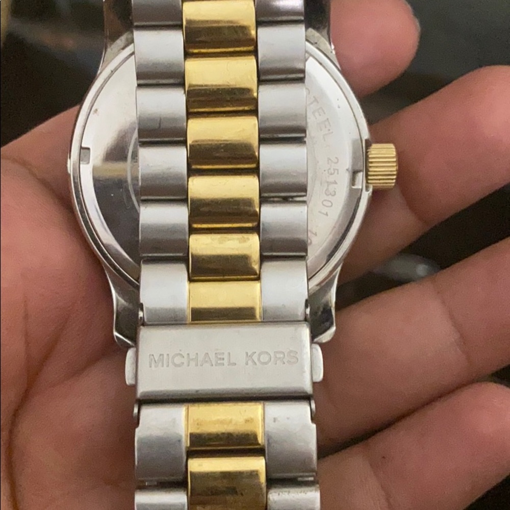 Mk watch - Picture 3 of 4